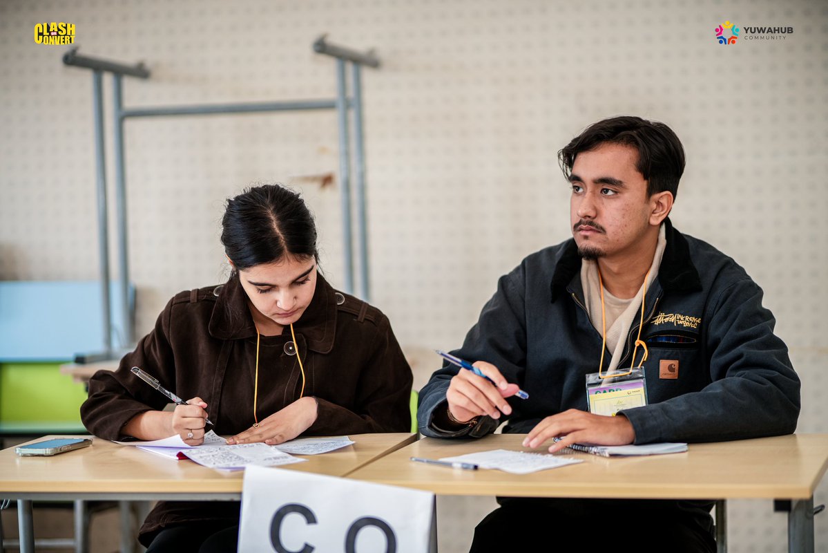 clashorconvert's tweet image. Glimpses from event day featuring our dedicated and enthusiastic participants.
Your presence and passion elevated the entire experience.
#clashorconvert #discourse #debate #irl