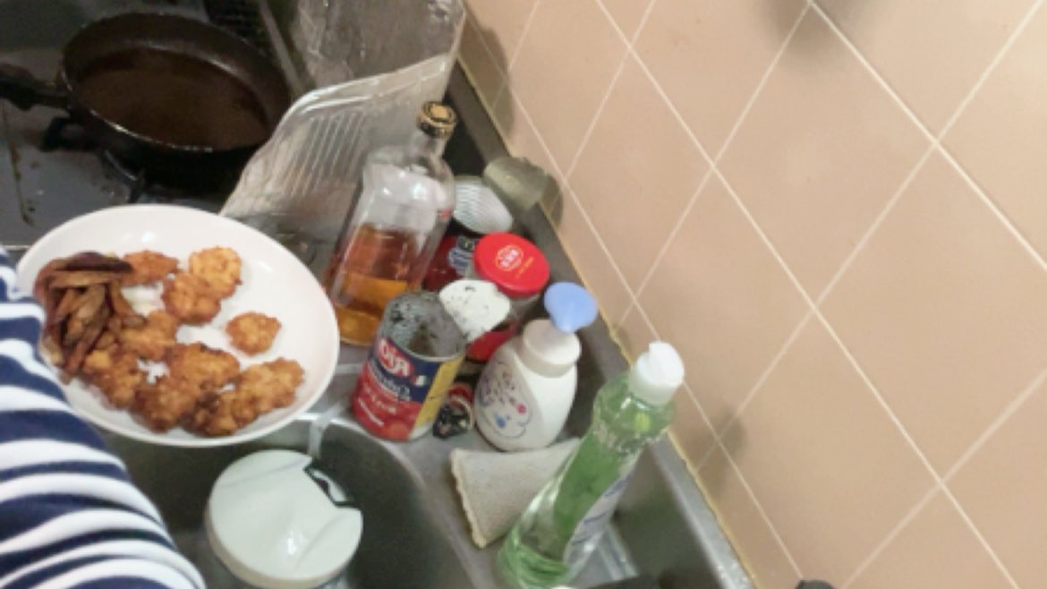 ellmon2525's tweet photo. 【雑談】ナゲット実食　ついでにポテト？も　kp / ニコ生配信中 https://t.co/8eNOvfJtmL https://t.co/tCTQ9NjDHA