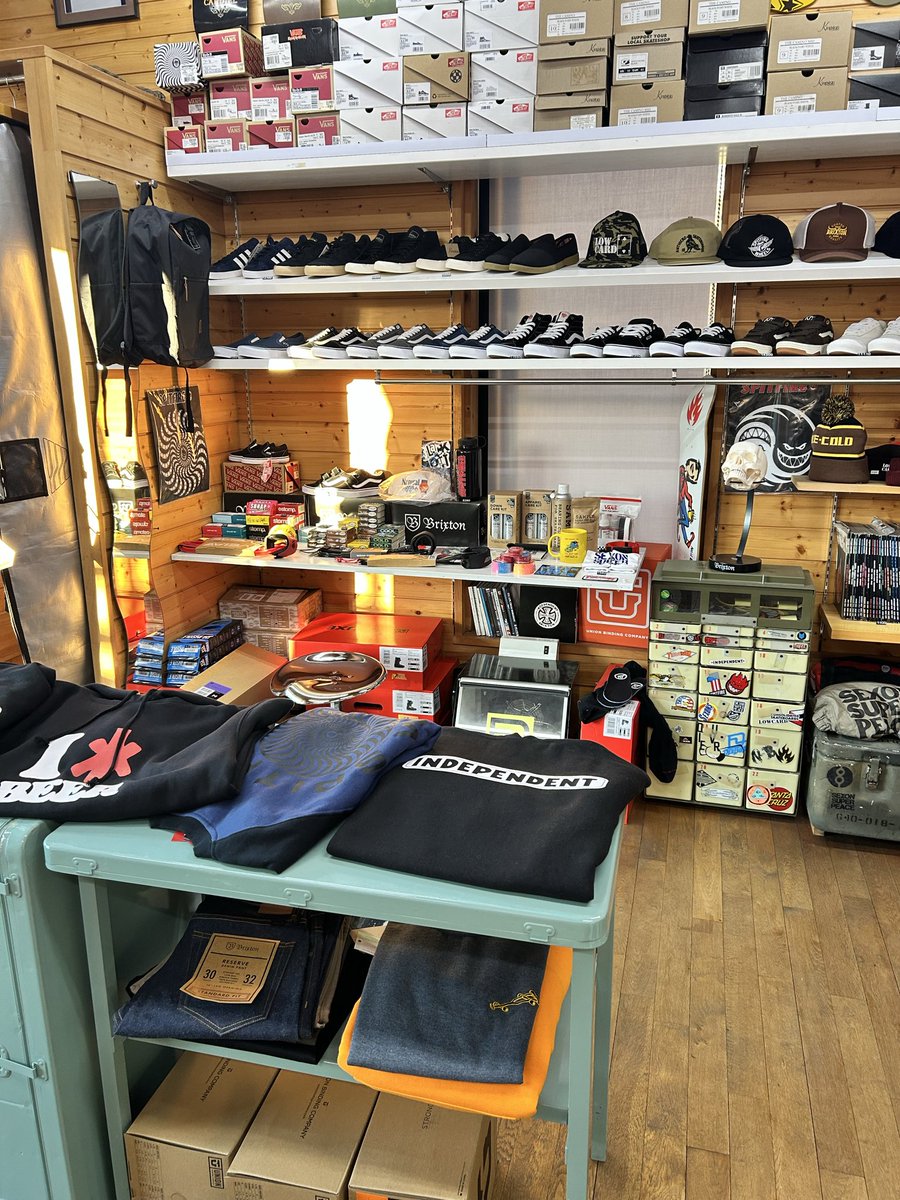 aloha_summer's tweet image. @sexonsuperpeace_ でHAOLEトレーナーをゲット！

#ハオレ鹿嶋　#スケートボード　#スケートパーク　#スケートショップ　#オリジナルトレーナー