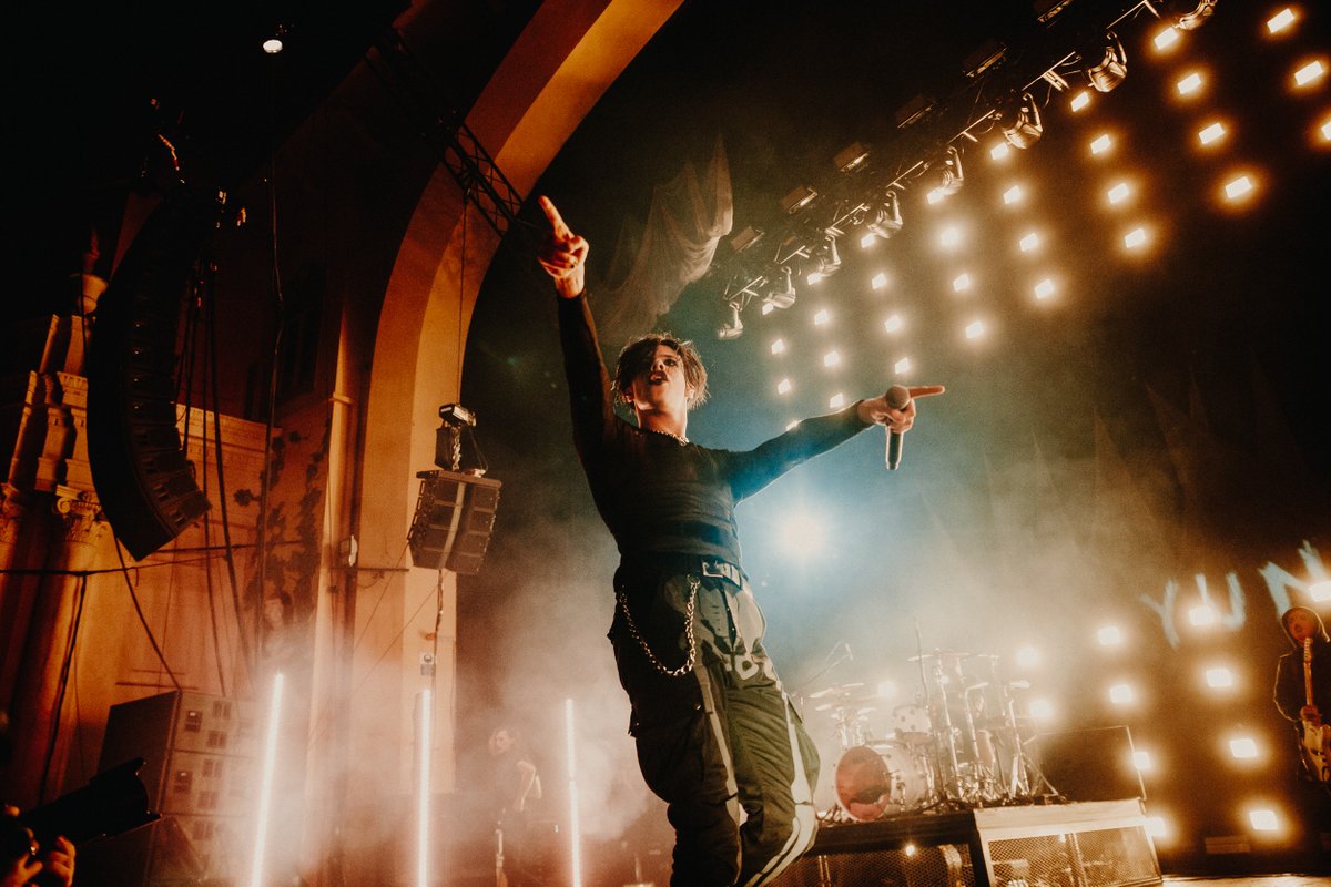 O2AcademyBrix's tweet image. #OnThisDay in 2019: @yungblud rocked #O2AcademyBrixton 🎸⚡️

Who was here for it? 🙌
📸 @NiciEberlPhoto
#Yungblud
