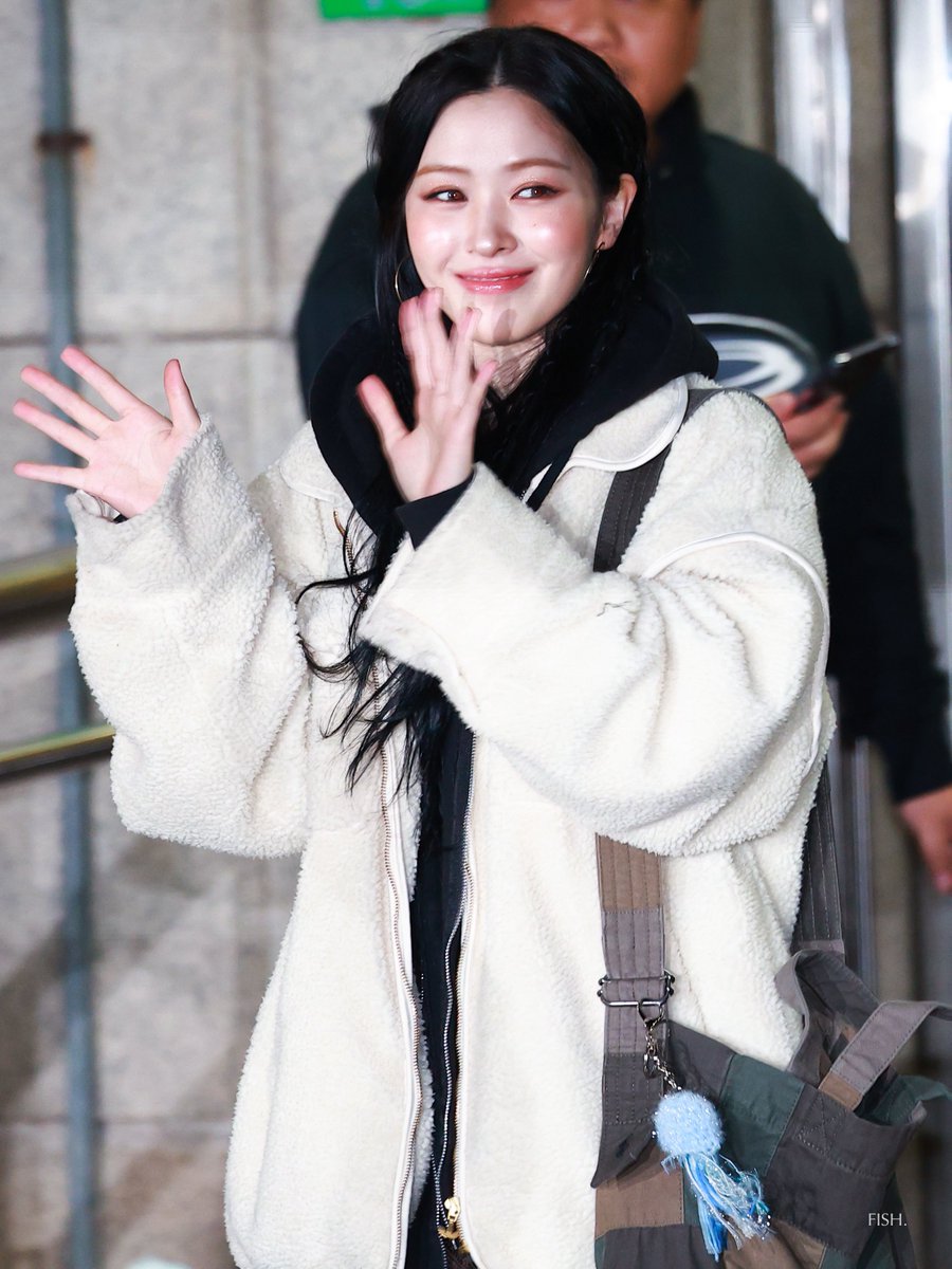 fish_SRJ's tweet image. 251121 터비 1위🎉🎉🎉
#RYUJIN #류진 #ITZY #있지 #リュジン