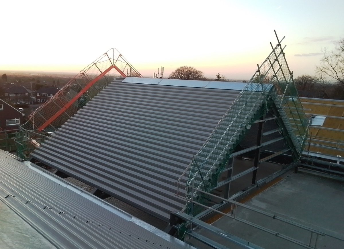 LongworthFacade's tweet image. Progress shots of the roofing installation at Marple Community Hub where we are working for one of our key clients @WillmottDixon 

#roofing #cladding #newproject #rainscreen #facades #marplehub