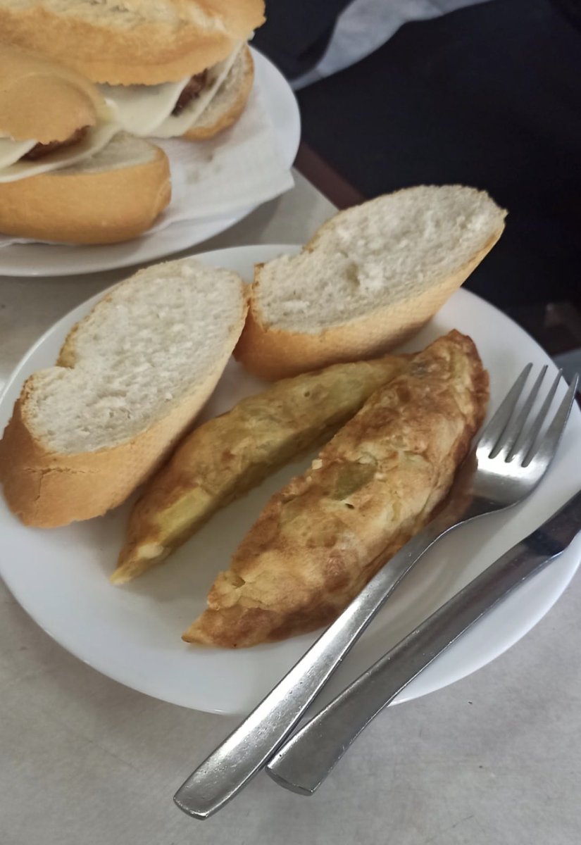 soycamarero's tweet image. ¿Que os parece este pincho de tortilla?