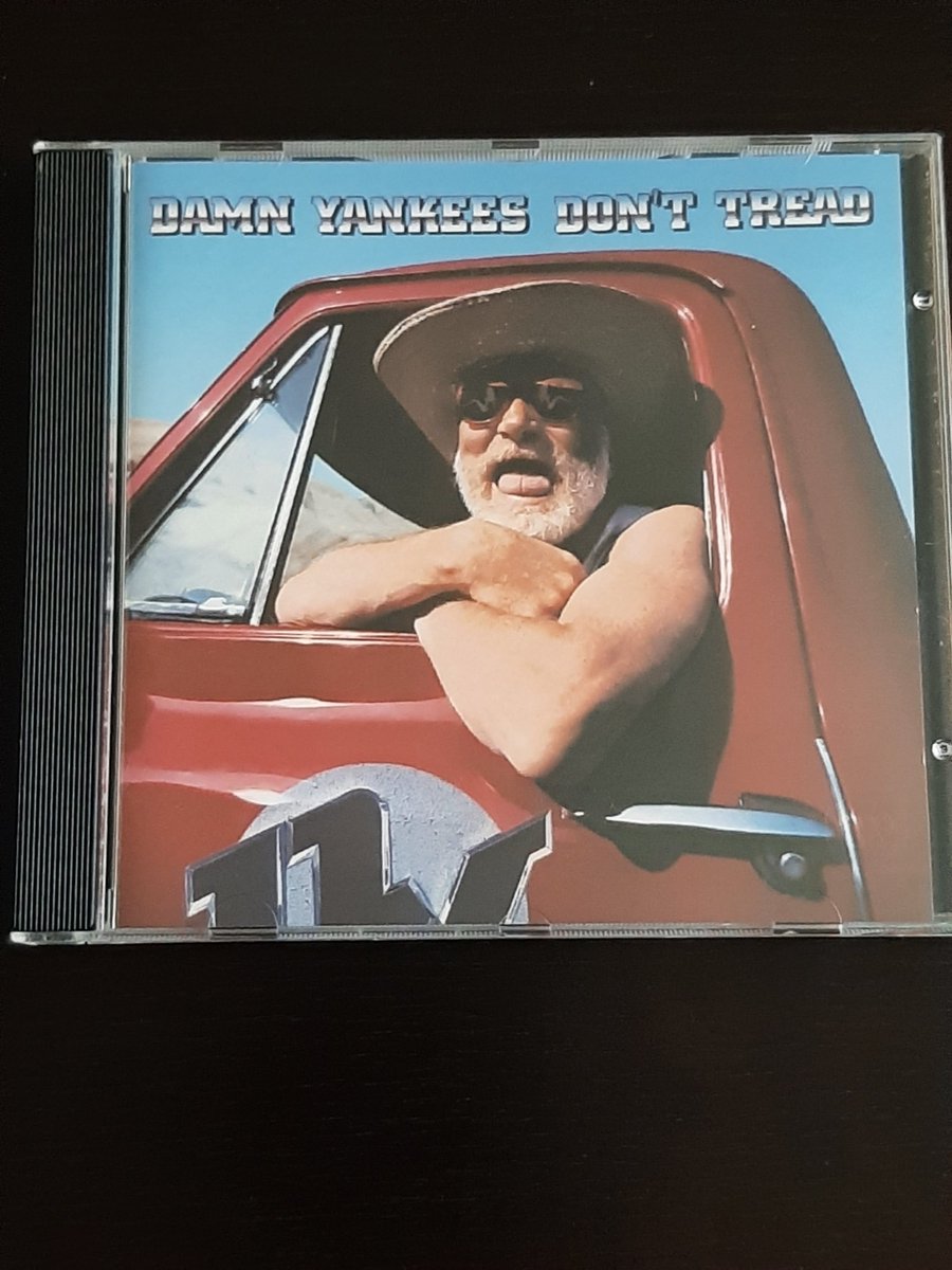 BubenikKarel's tweet image. Don&apos;t Tread is the second and final studio album by the American hard rock supergroup Damn Yankees.
Released in 1992.
#NowPlaying #DamnYankees #TedNugent