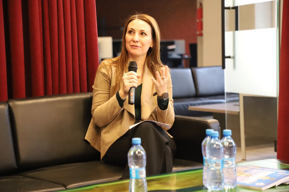 OSCEDushanbe's tweet image. 🚀 Today, @OSCEDushanbe &amp;amp; Public Organization TechnoHub hosted #DemoDay!

Young IT grads showcased Front-End Web Development skills👩‍💻, presented their projects💡, and connected with private sector reps 🤝to boost employment prospects.
#TechnoHub #ITSkills #YouthEmpowerment