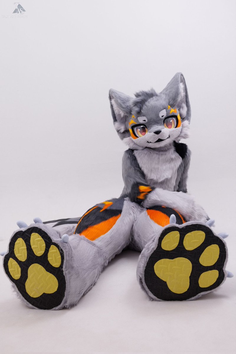 TASshayu's tweet image. 【🐺焰熠🐺】
系列： SUPER TAS
ID：焰熠
简介： 【于终焉时消逝，于焰火中复生，这一次，我将伴你同行】
设主：@YanYi_Flash