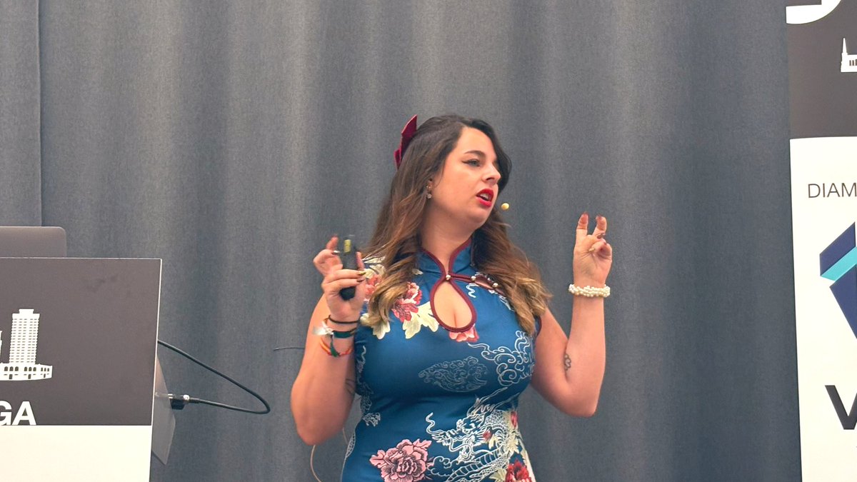 rootedcon's tweet image. ¿Ransomware? ¿Threat Intel? ¿Mecánica?Ainoa Guillén nos habla de Conti y “de coches” en “Inside the Beast: anatomía de Conti desde sus entrañas” 🚘 
#RootedCON #RootedMalaga2025