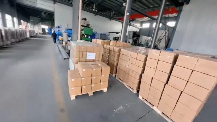 compressor_hcem's tweet image. Efficient Packing for Aeration Compressor Bulk Orders
#AerationCompressor #AeratorMachine #IndustrialAeration #CompressorFactory  #OxygenAerator #IndustrialMachinery