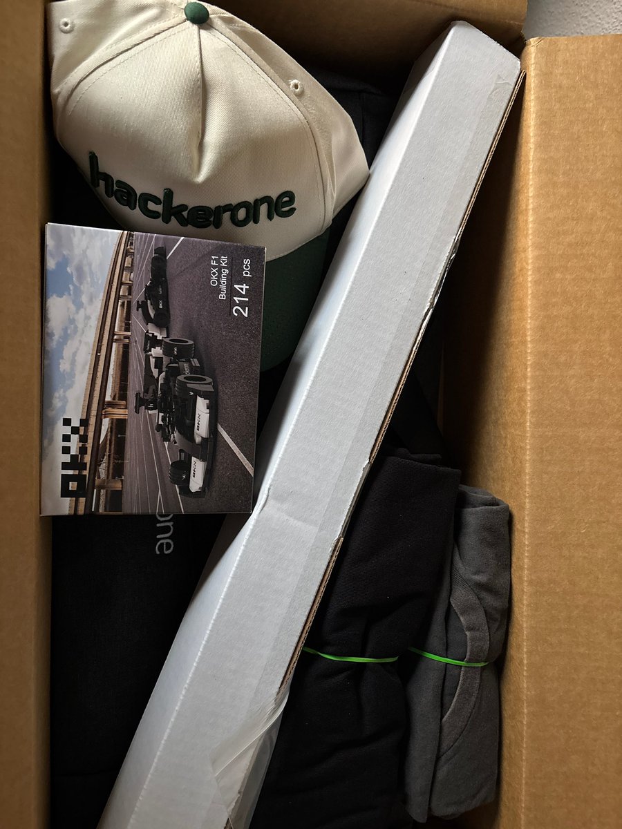 Tomi 🥀 tweet media