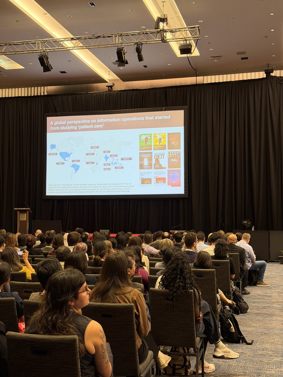 FlokiNETehf's tweet image. 👏 Good start to the conference at #GIJC25! Thanks to everyone who came by our booth, the merch got a lot of love.

Here are a few glimpses from today.
@gijn