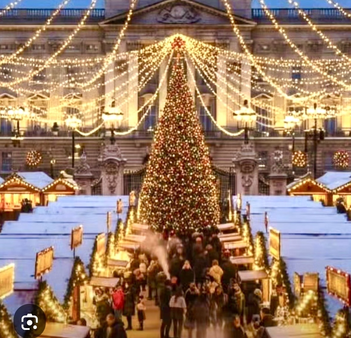 The wonders of AI. A picture showing the Christmas fair in front of Buckingham Palace which is apparently disappointing a lot of tourists as it doesn't even exist