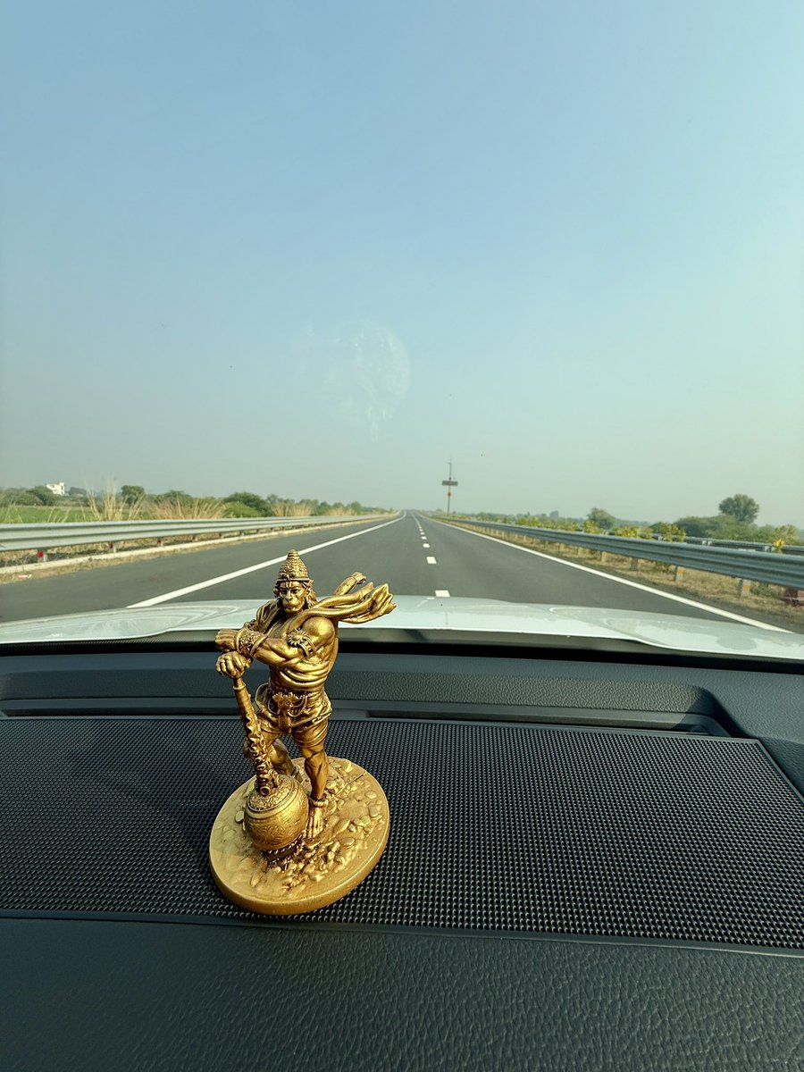 csankalp's tweet image. Weekend started early, from calm to literal chaos 🤯