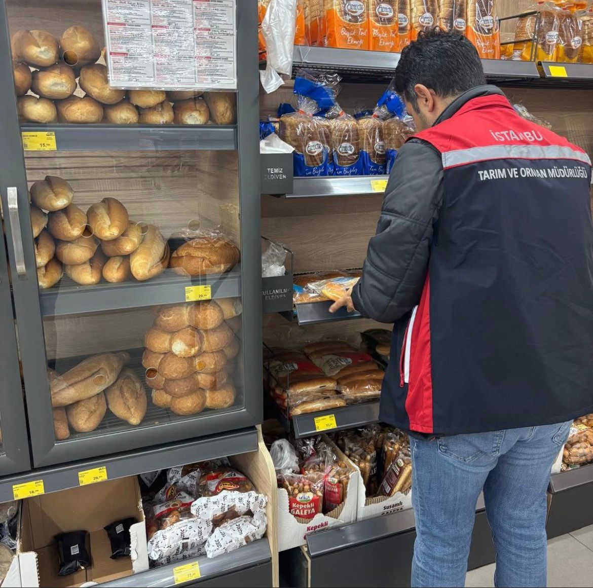 TC_Silivri's tweet image. İlçemiz sınırları içerisinde faaliyet gösteren #üretim, #satış ve #toplutüketim işletmeleri, 5996 Sayılı Gıda ve Yem Kanunu çerçevesinde Silivri İlçe Tarım ve Orman Müdürlüğü Gıda Kontrol Görevlileri tarafından denetlendi.