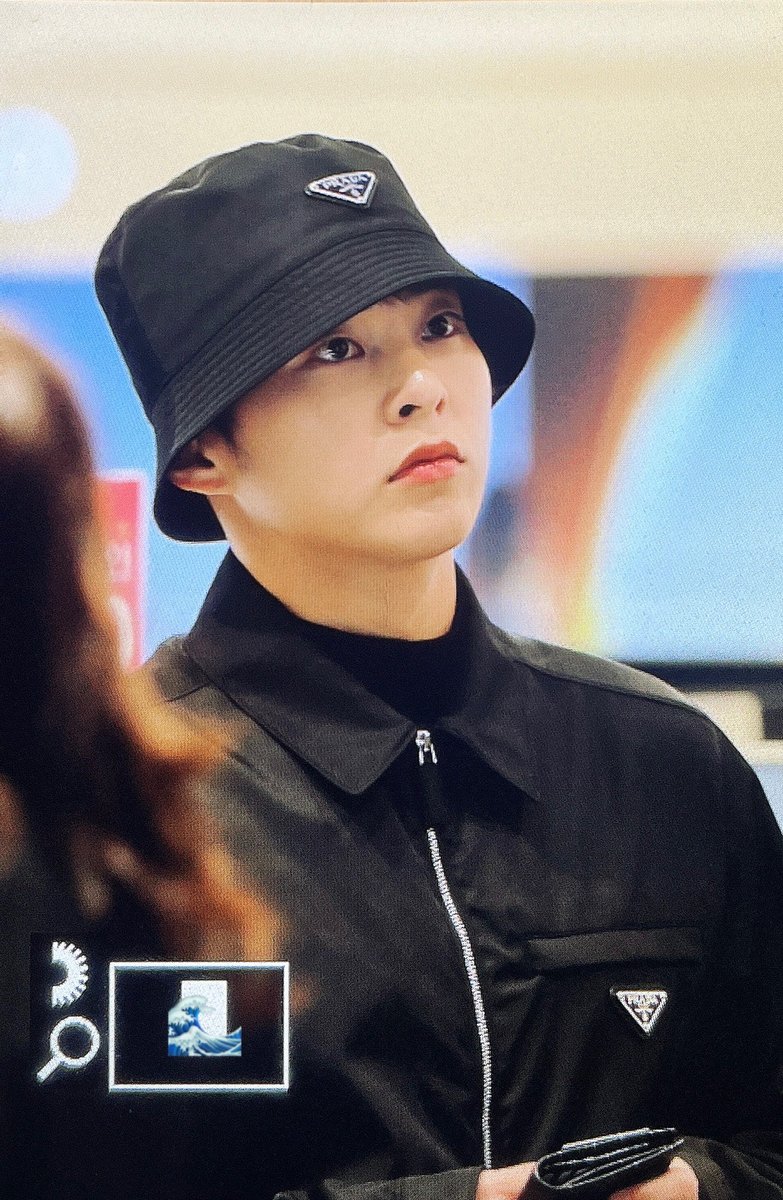 dive900326's tweet photo. 251121 ICN #시우민 #XIUMIN https://t.co/gmDiiMqLg4