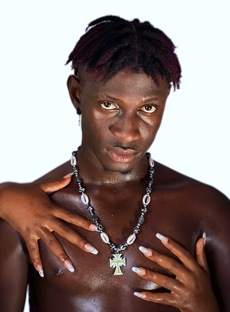 Try this:
“Do Me Normal” by Inspiraystonner (5 times) → Pa Salieu “Round &amp; Round.”
Now drop your own 5+1 combo in the replies.

#MusicTwitter #AfroFusion #NowPlaying #DoMeNormal #PaSalieu