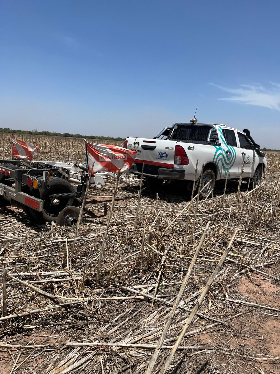 AgDtucuman's tweet image. Seguimos avanzando con @agdexperta en la Región 400 has ➕️
Buscando Variablilidad en el Suelo en un lote que venía de #Sorgo #Agtech #AgriculturaPorAmbiente #Innovación #Sustentablilidad 
🧑‍🌾 Compañía Azucarera Santa Lucia
📍 Nueva Esperanza- Santiago del E.