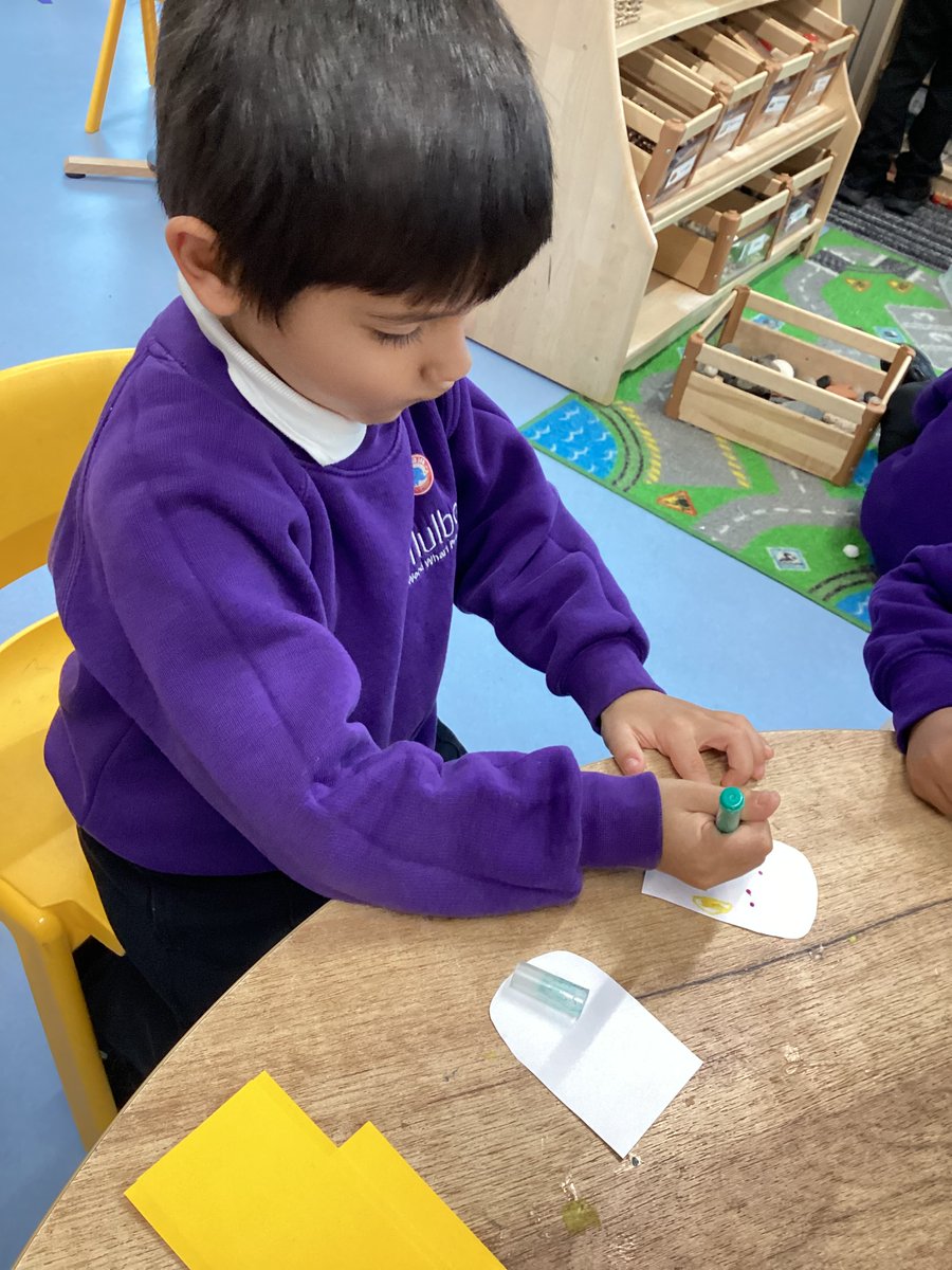 MulberryWW's tweet image. Reception joined in for Children in Need by creating their own Pudsey headbands! 💛🐻 #ChildrenInNeed #Pudsey #Reception #CreativeKids