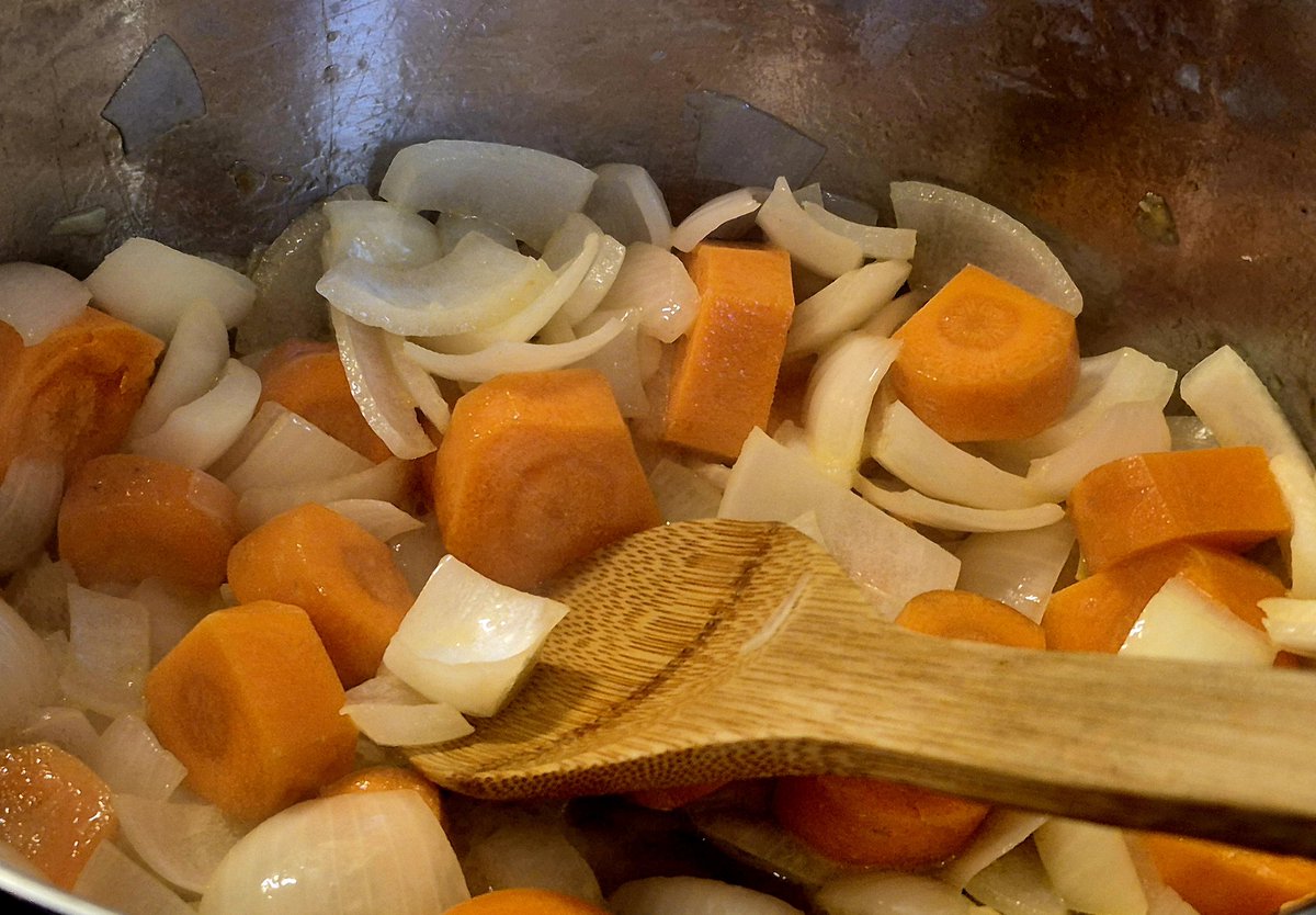 Multi tasking 

Ma dictating  and preparing dinner