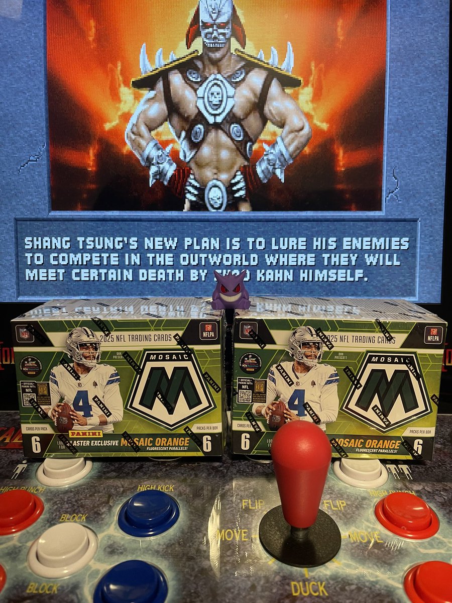 PlugPulls's tweet image. neighborhood Walmart ftw! #whoknew indeed lol

2 more for the #xmasdayrip 🎄🎄🎄@CardPurchaser 

i think we’re up to 12 boxes now🧱

shaking up to be one hell of a rip. stay tuned to see if we can hit our goal 

#pulltheplug #thehobby #mosaic #nfl #panini #MortalKombat