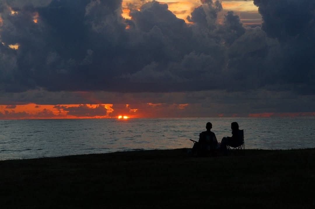 اگر قریش کے لوگ تمہاری آنکھیں دیکھ لیتے تو کہتے : ہم ان آنکھوں کے رب پر ایمان لے آئے❤️...