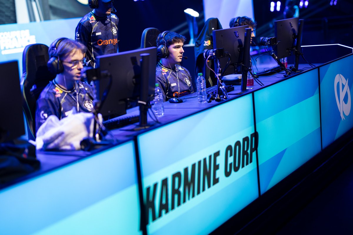 RocketBaguette's tweet image. 🟦 La @KarmineCorp se rendra à Copenhague 🇩🇰 après avoir Reverse Sweep NOVO Esports ! #KCWIN

🇫🇷 @Vatira5 
🇧🇪 @AtowRL 
🇫🇷 @juicyyrl 
🇫🇷 @Extra_RL (C)

#RLCS