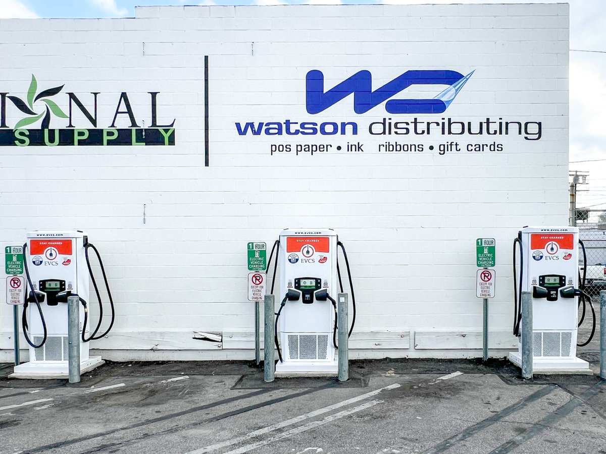 EVCSnetwork's tweet image. Our team has been hard at work upgrading chargers at many of our most popular locations. ⚡️

Here are some recent upgrades at LADOT parking lot locations, part of our continued commitment to reliability and improving the EV charging experience.

#EVCS #EVCharging #LADOT