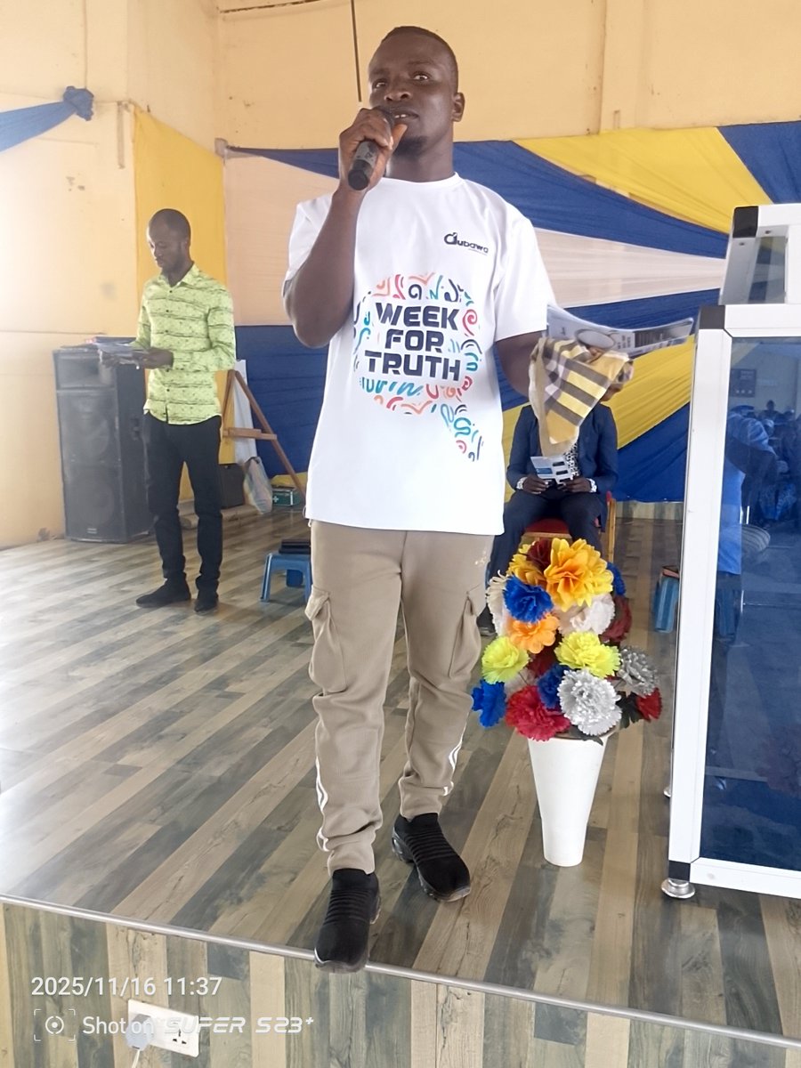 dubawaGH's tweet image. For #WeekForTruth2025, Albert Tachere visited the Chinderi Pentecost Central, Evangelical Church of Ghana, and others to remind the congregation that truth is not only a civic responsibility but a reflection of our values.
#WeekForTruth #FactCheck