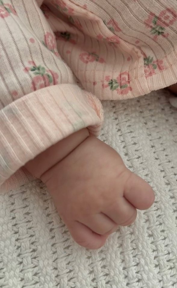 pperfod's tweet image. ⠀⠀⠀⠀⠀
⠀⠀⠀⠀    @pperfod 
            Mi princesa 🌙