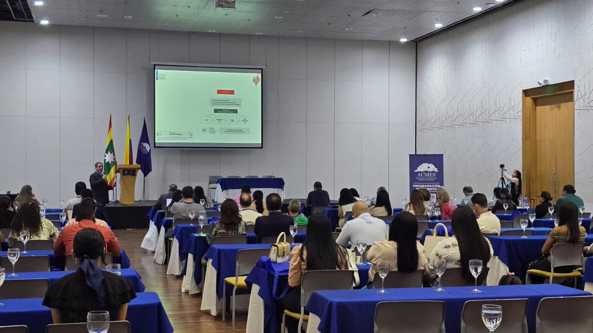 ACMES_oficial's tweet image. 🩺💬 En el Simposio de Otorrinolaringología profundizamos en evaluaciones, abordajes y decisiones quirúrgicas clave para pacientes con AOS.
¡Un panel imprescindible en esta Máster Class!🤩

#ACMES