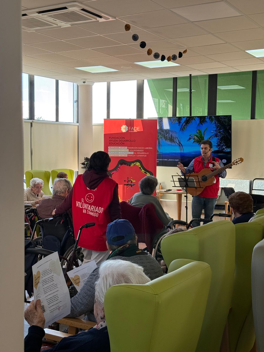 🎶✨ Nueva edición de Cantando Emociones en la residencia Hogar de Betania. 

Ayer disfrutamos de una tarde increíble con “El Semáforo del Corazón”: la cantamos, la aprendimos y descubrimos su significado.