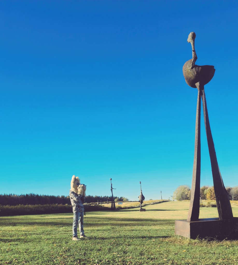 FunkiDonut's tweet image. Explore everywhere, so maybe one day you&apos;ll find random beauty in the middle of nowhere. 
#FursuitFriday