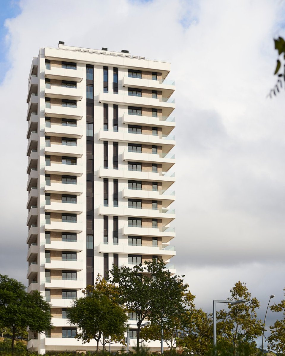 Metropolitan House tweet media