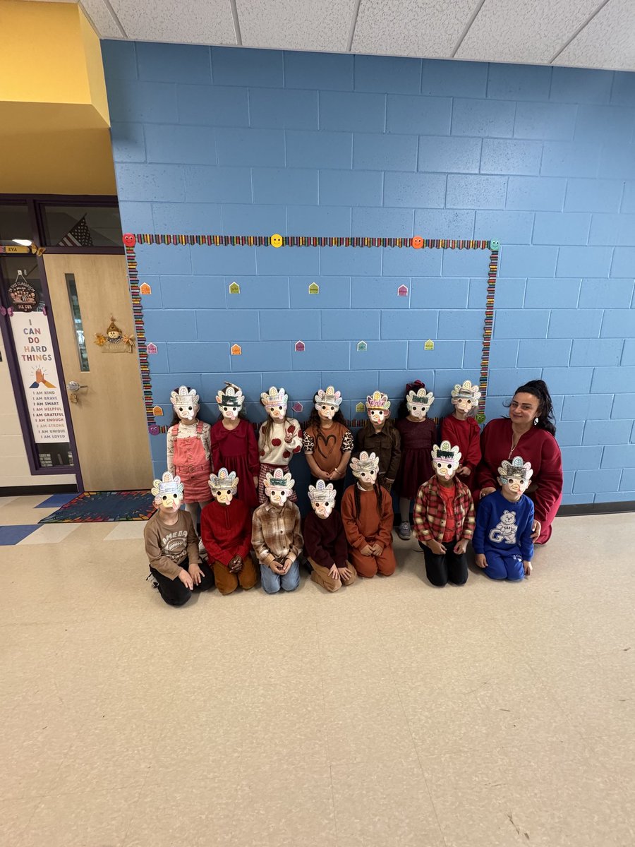 Happy Thanksgiving from Ms. Eva’s class! 🦃❤️🐾