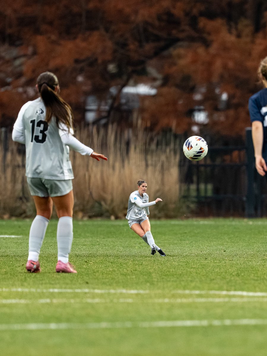 CUBuffsSoccer's tweet image. Last night’s action , but make it mini 🤏

#SideBeforeSelf // #GoBuffs