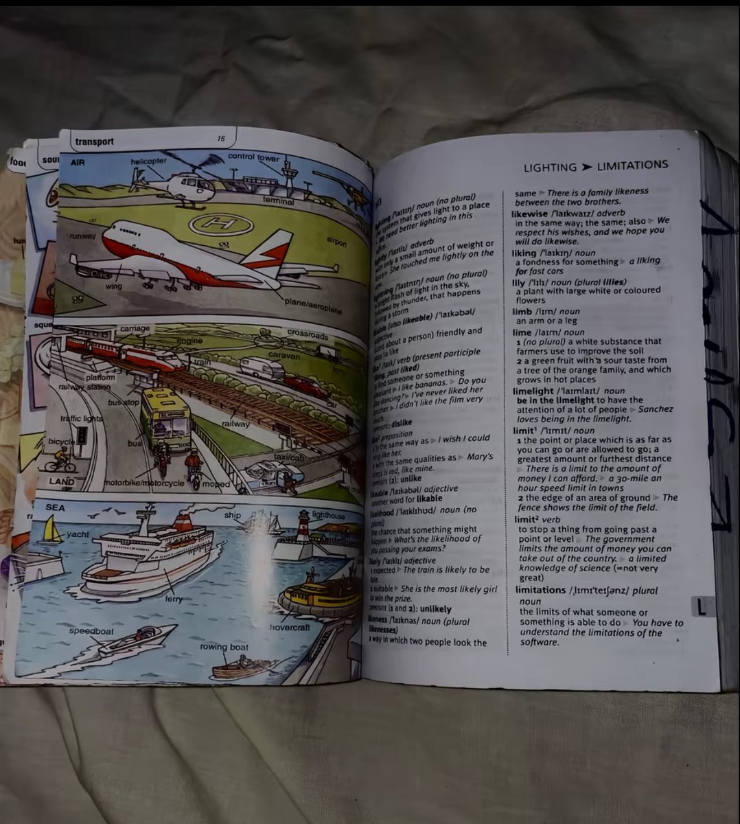 MOGdey4U's tweet image. I can still remember the smell of some pages.😑