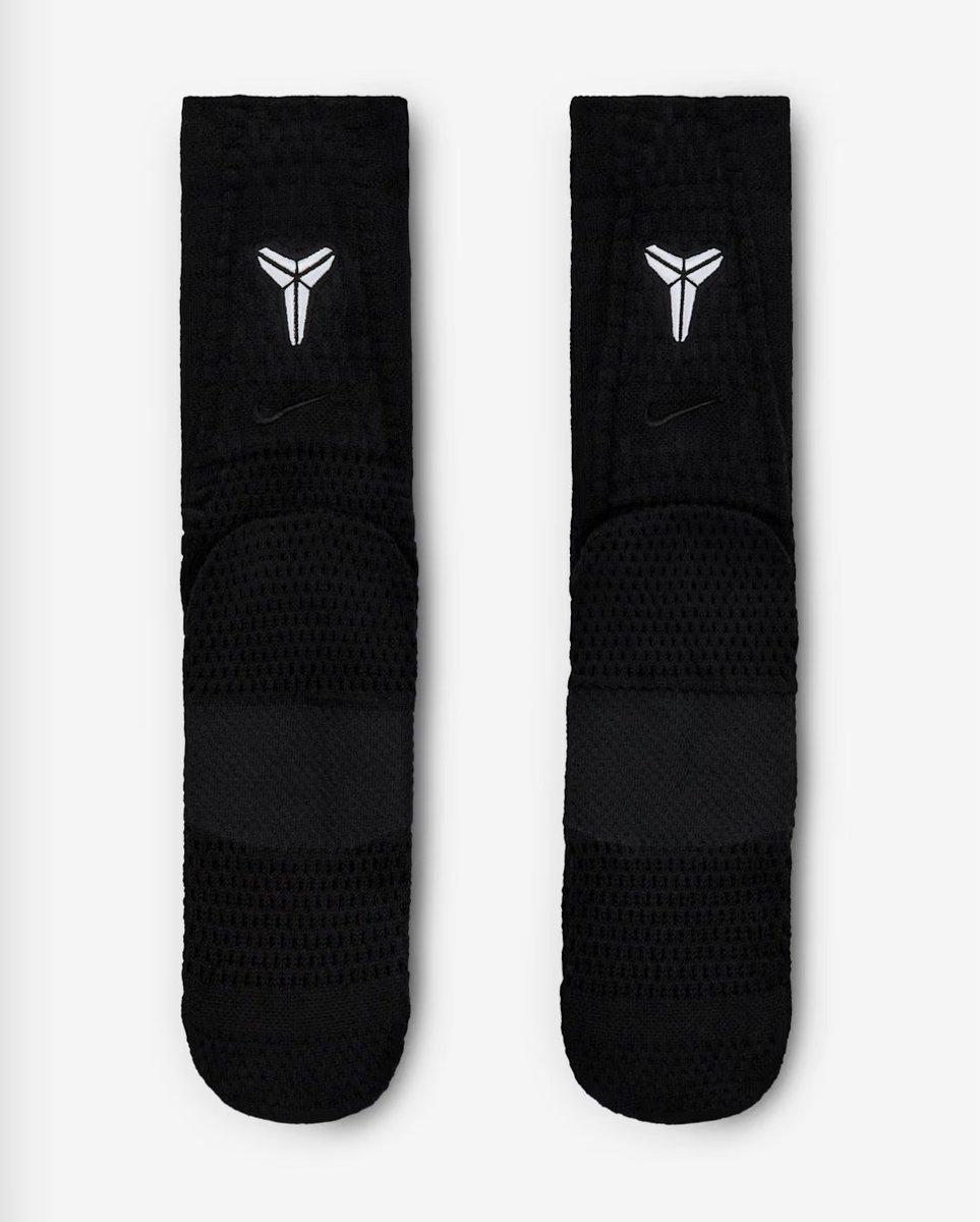 SNKR_TWITR tweet media