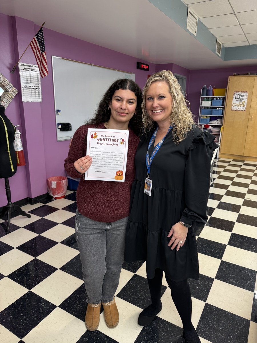 Sandburg SuperfanZ tweet media