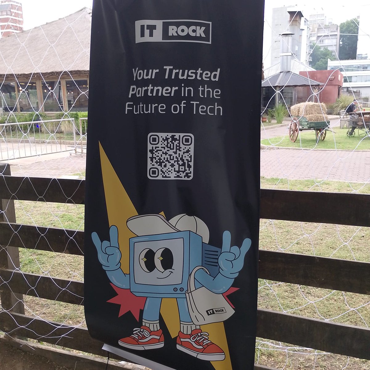 ITRockDigital's tweet image. Today’s the day. IT Rock &amp;amp; Gol is finally on and we’re vibing in the pre game we waited for ⚡⚽

#ITRockAndGol #Devconnect #DevconnectARG #BuenosAires #Web3Community @EFDevcon