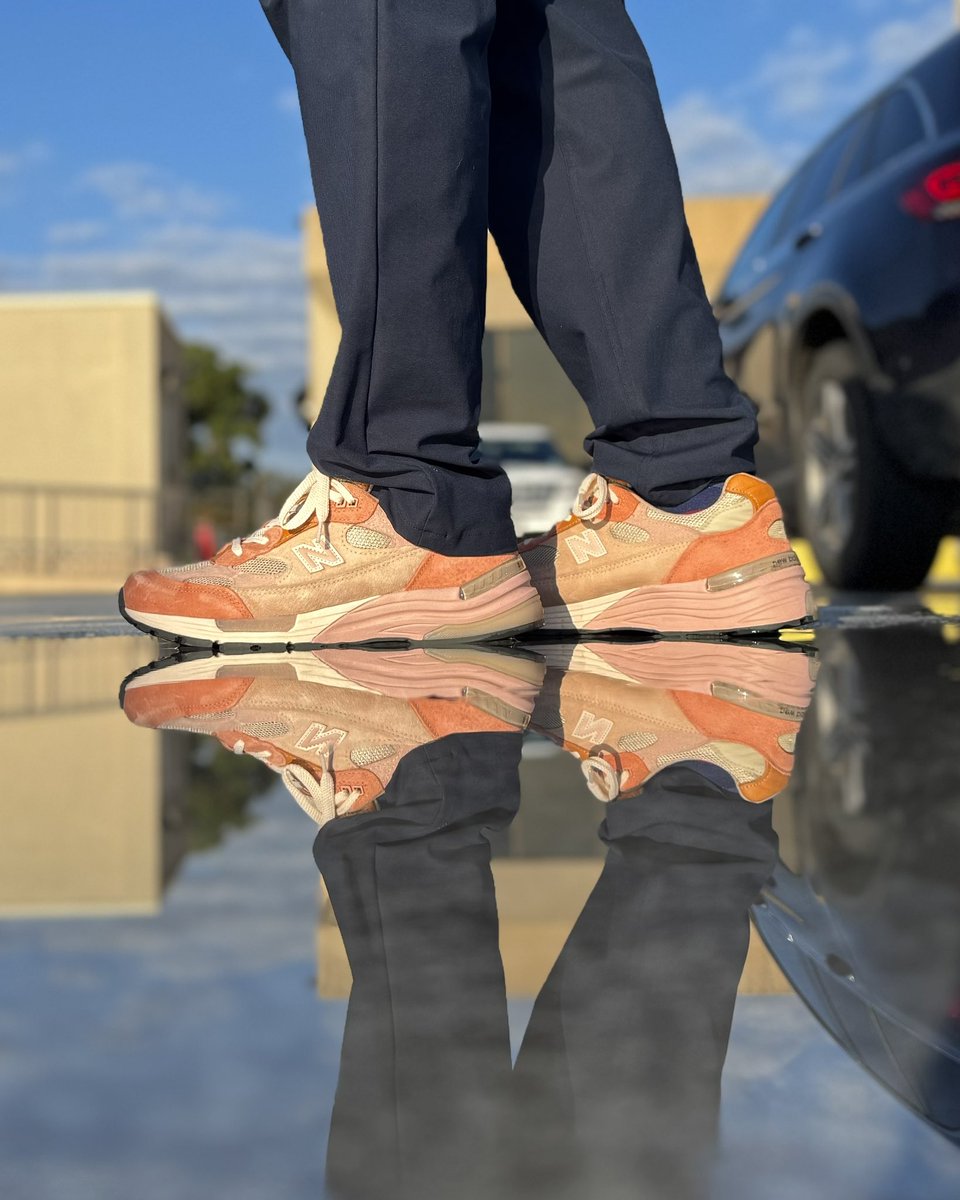Are we still doing #firefridays around here?! Been too long since I joined in the fun. Puddle pic of the #NewBalance #JoeFreshGoods #AgedWell 992s.

#wearyourkicks #yoursneakersaredope #kotd #nb992 #jfg