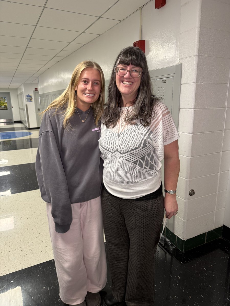 Sandburg SuperfanZ tweet media