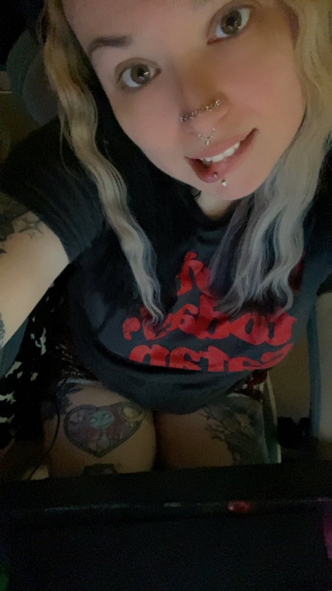 STREAM TIME

twitch.tv/somebishnamedr…