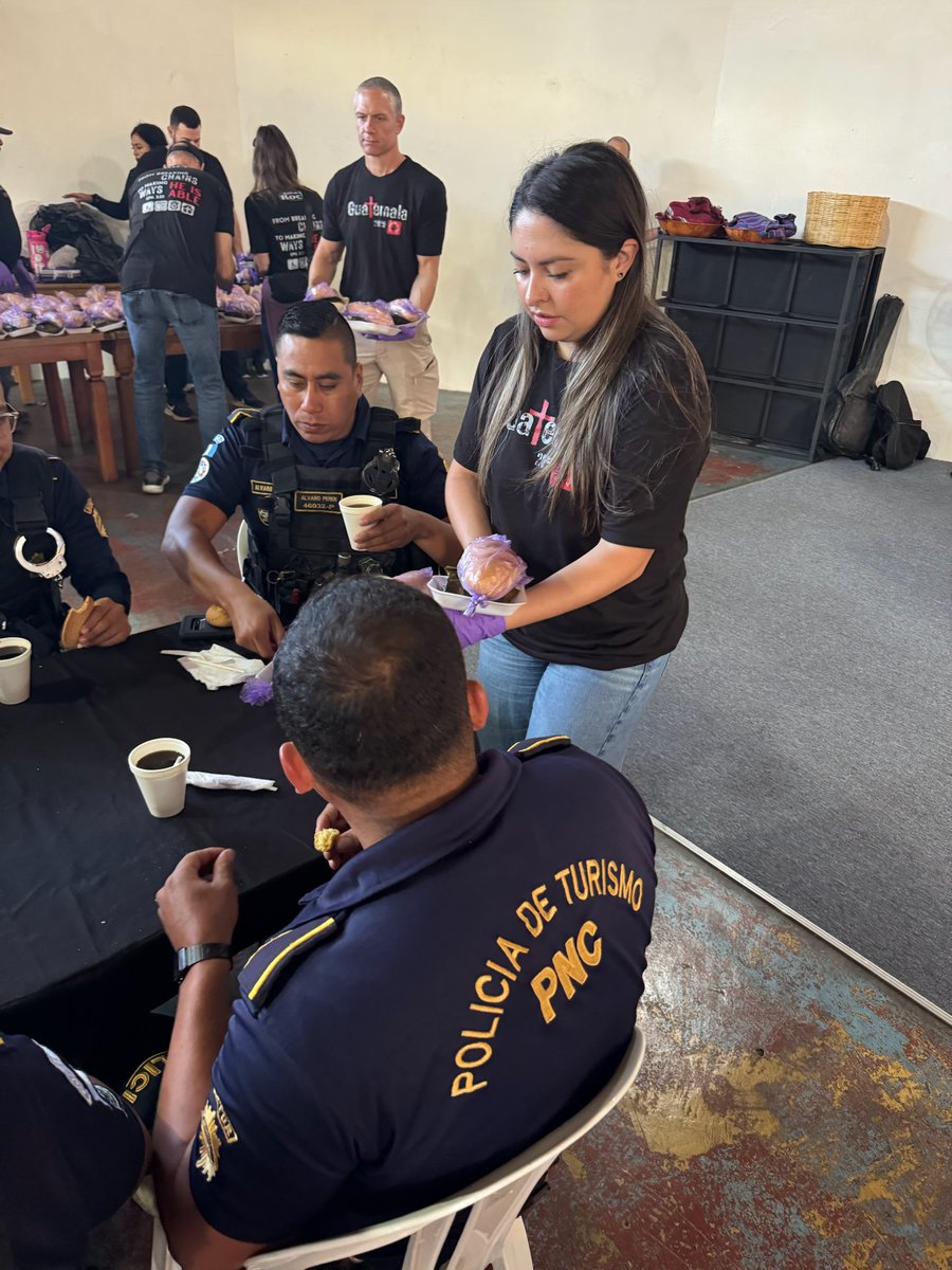 Final day was a success! ✔️ Our team was able to serve a free tamale breakfast + coffee for 80 Guatemalan officers. ☕ 

It was a life changing week of training, evangelism, and serving. 🇬🇹 Please pray for a safe day of travel back home today...✈️