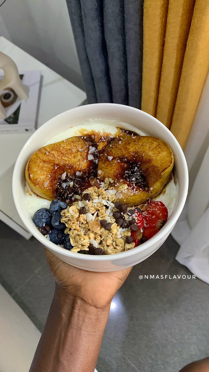 nma_black's tweet image. Evening snack.

Caramelized pear yogurt bowl