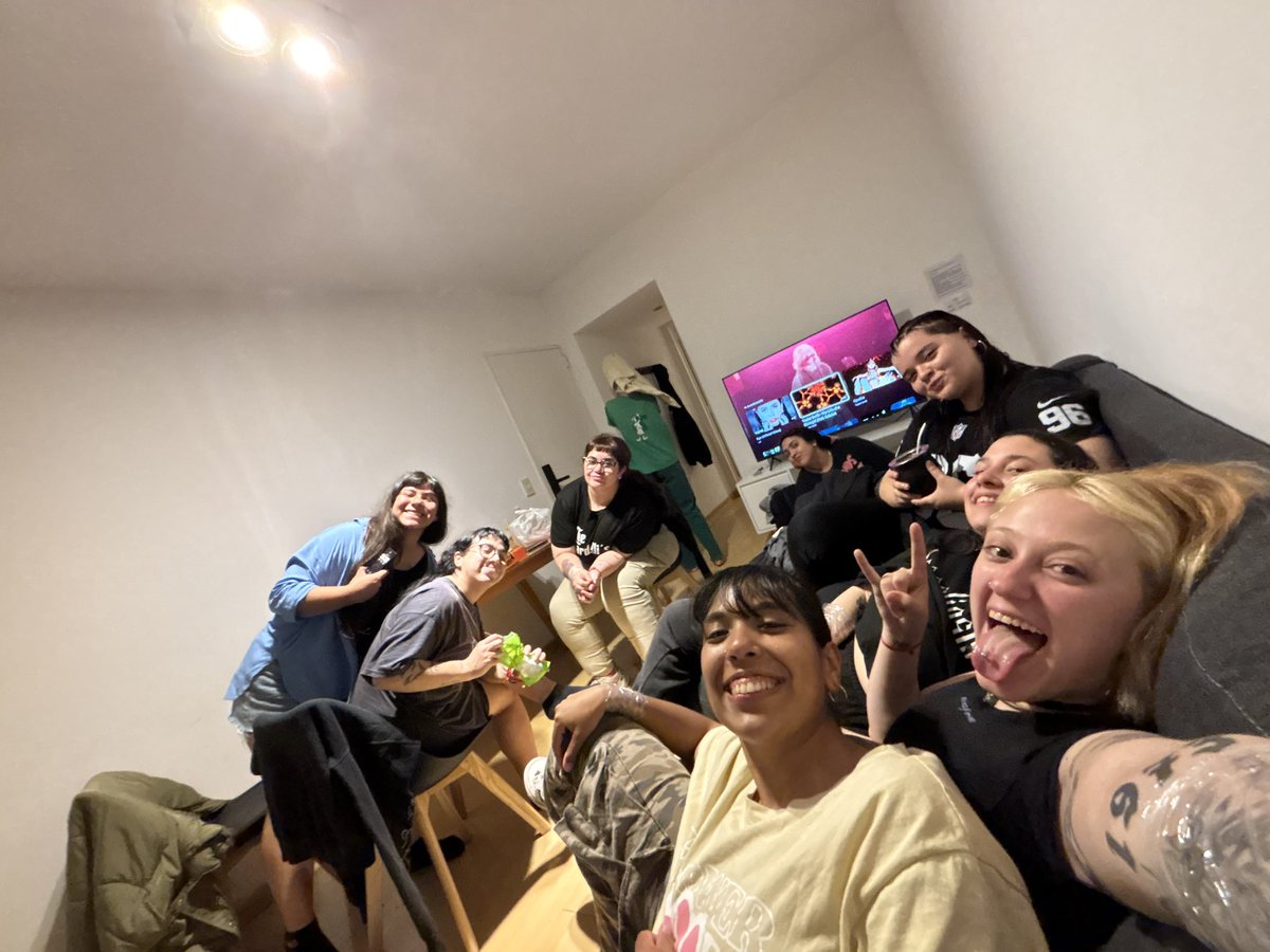 lujiaguss's tweet image. viajen con (y por) esa desconocida de twitter no se van a arrepentir