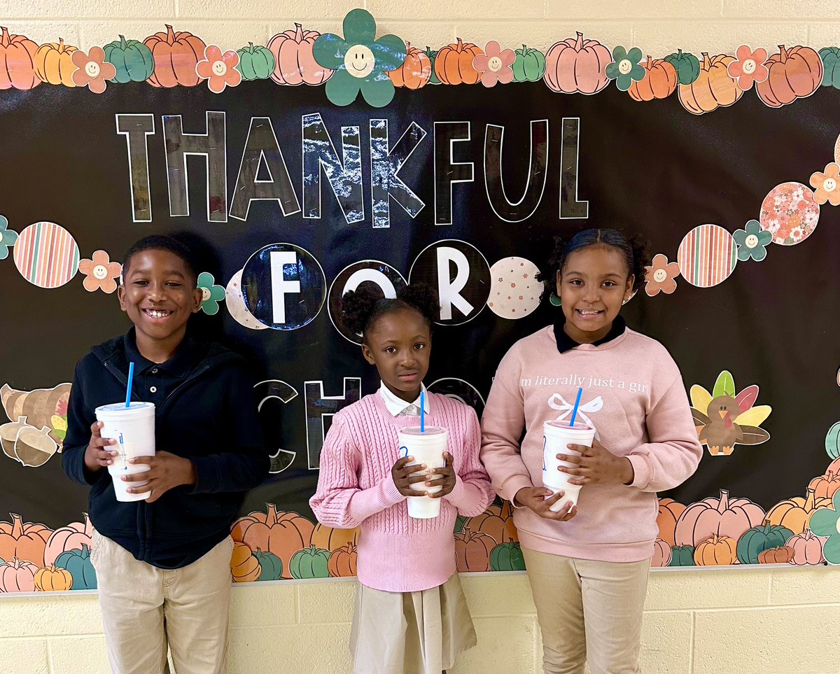 ArlingtonJmcss's tweet image. Ms.Tucker celebrated her Math scholars today-BJ, Karleigh &amp;amp; Ivyonna, the 1st 3 to pass ALL of their multiplication facts through 12! They chose their favorite @sonicdrivein drinks! Karleigh was the 1st &amp;amp; also received a Sonic gift card! #MathIsFun @DrShemon @JMCSchools @suptking