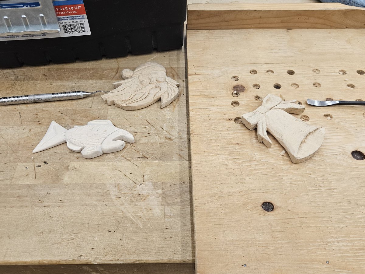 CFVWoodcarvers's tweet image. A few pictures from this week of club members working on their projects or just stropping their favorite blades! 
And, also a reminder when carving to take your time &amp;amp; enjoy the woodcarving journey! 😊
