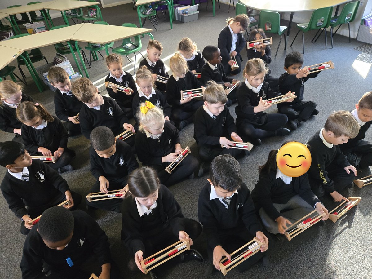 CeciliaScos's tweet image. We have got very good at using our Maths resources to support our independent learning in Year 1! #StCathsMaths