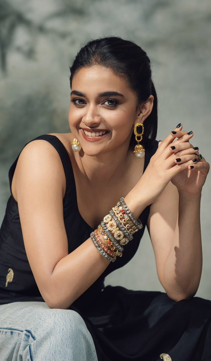 INDACTRESSPIC's tweet image. Cute and Casual 

 #KeerthySuresh 

#RevolverRita