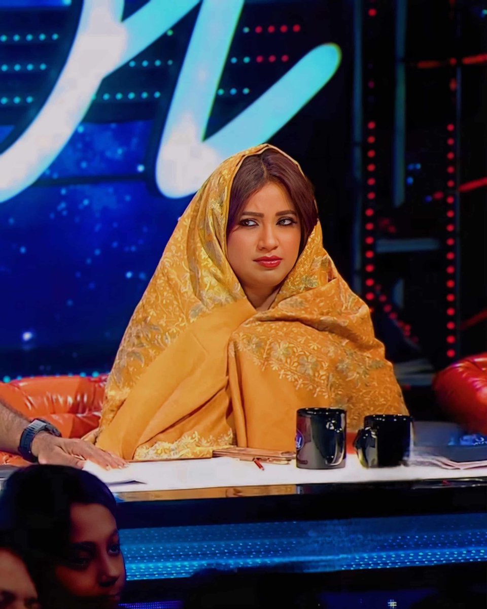 sgian_pradipta's tweet image. Pookie forever @shreyaghoshal sooo usss🤌

Thaand pe jab subha uthke exam ki liye prepare hona padta hai😶‍🌫️🥶

Thanda se bachnahi hai abb to 🤓🥶🩷