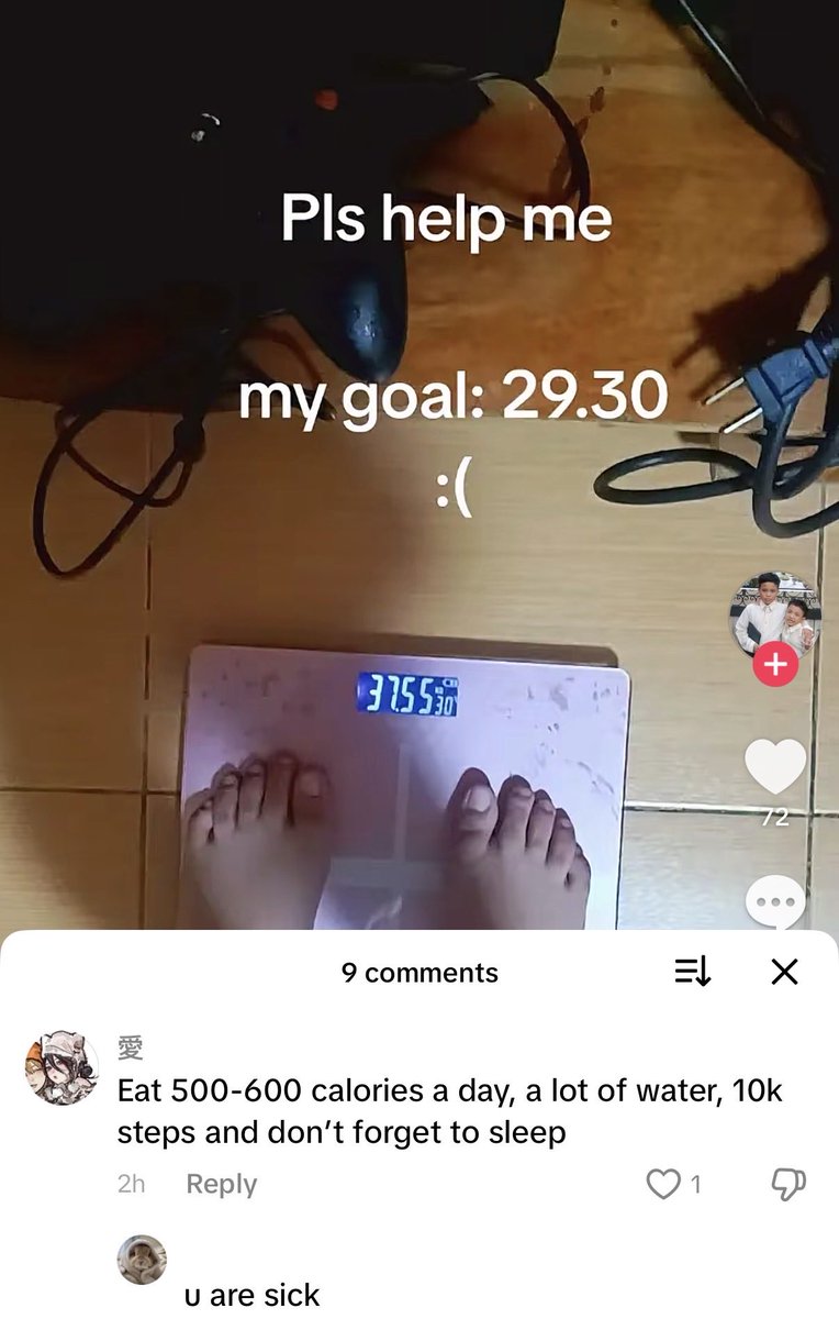 a4keu's tweet image. whoever u are i hate you